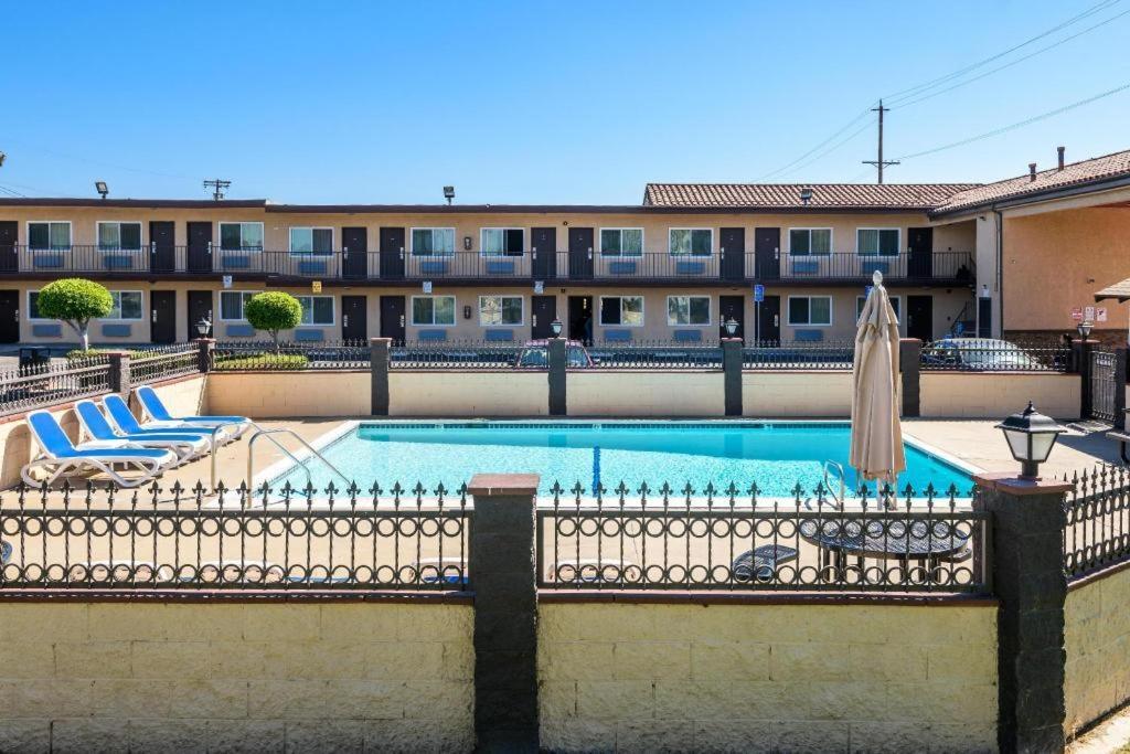 Sea Rock Inn - Los Angeles Гардена Екстер'єр фото